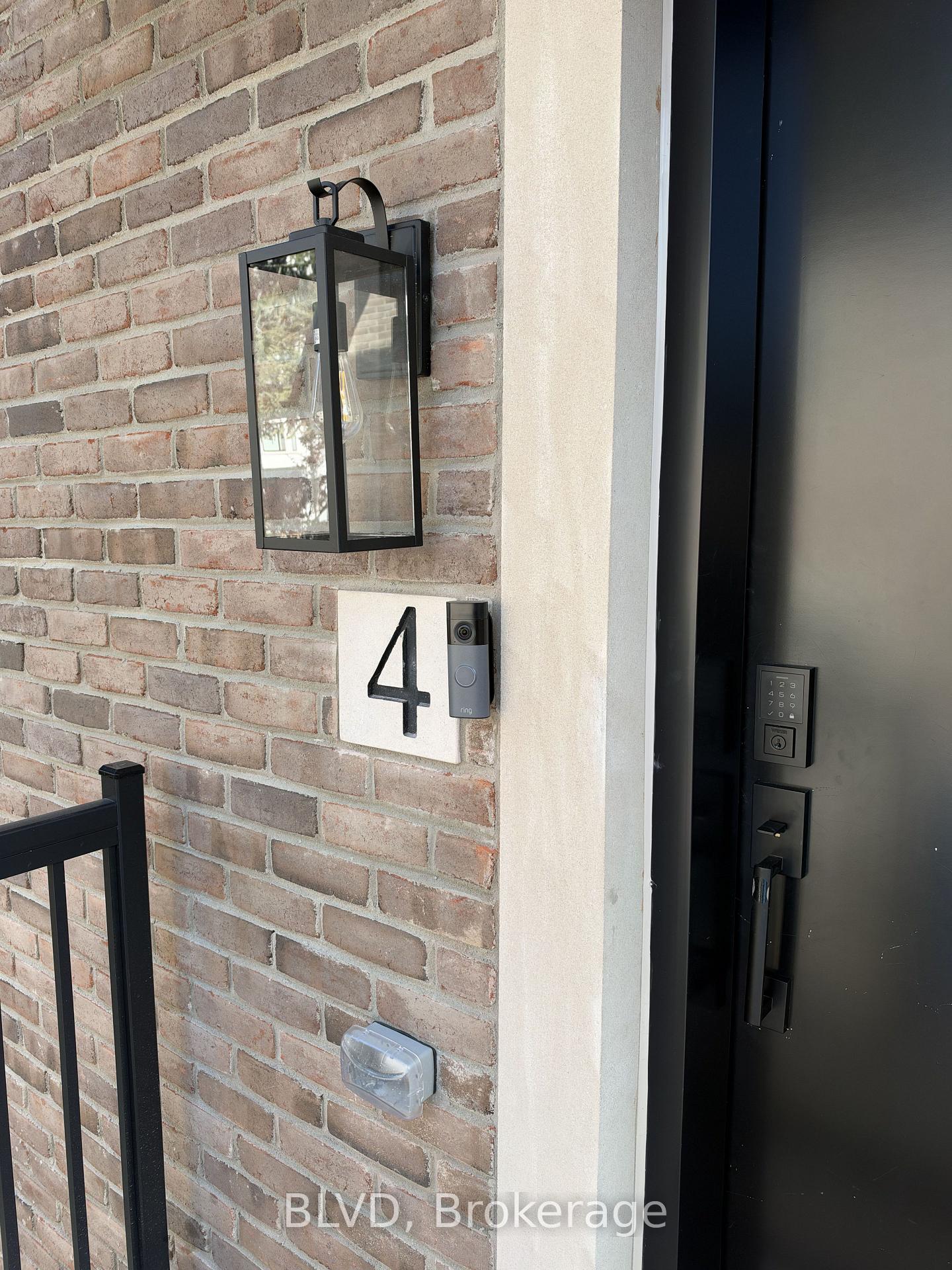 Photo of Unit 4, 76 Burndale Avenue