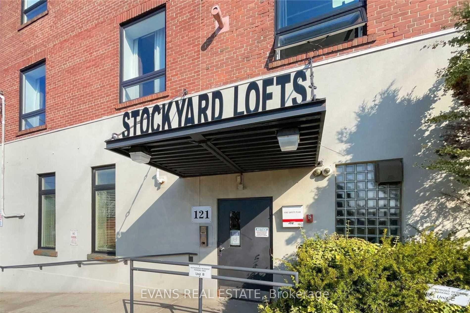 Front of Unit 22, 121 Prescott Avenue