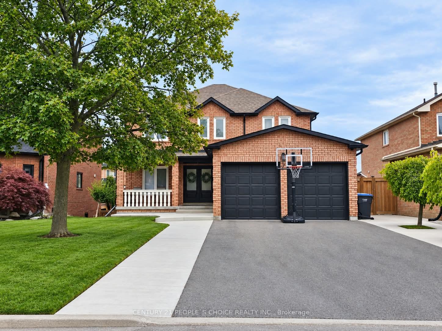 Photo 1 of 7 Penhurst Place, Caledon, Bolton East — HOMEH