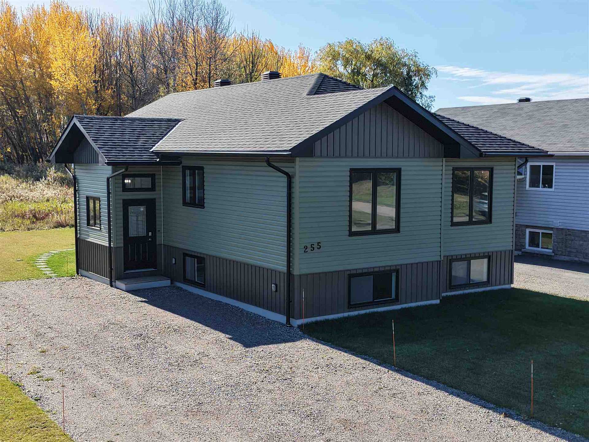 Photo of 255 East Balfour Street