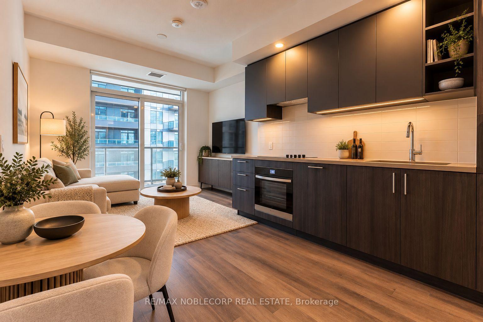 Photo 10 of Unit 1707A, 5 Meadowdale Road, Vaughan, Concord — HOMEH