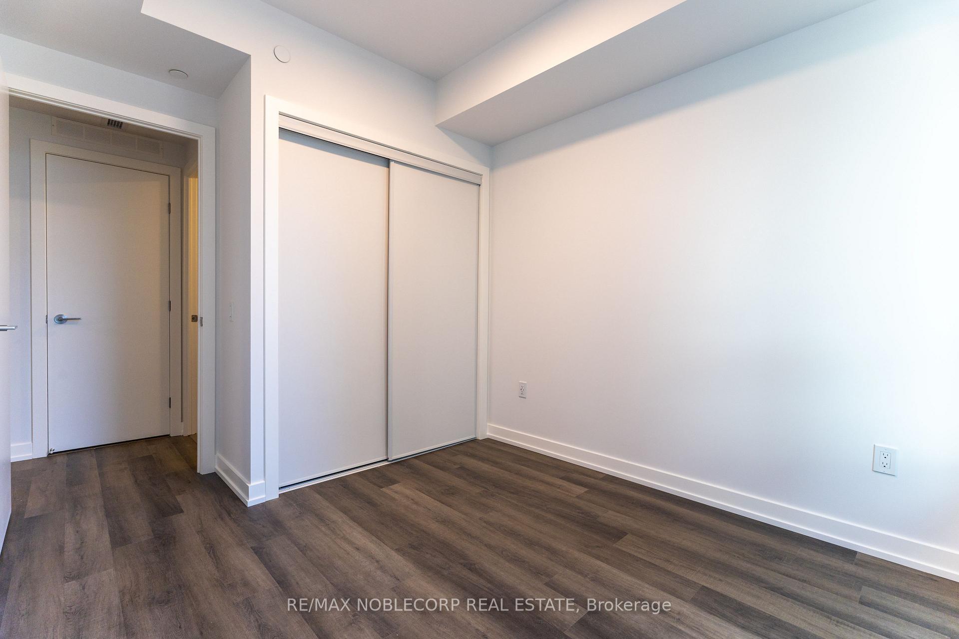 Photo 11 of Unit 1707A, 5 Meadowdale Road, Vaughan, Concord — HOMEH
