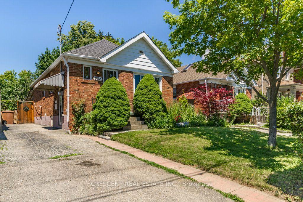 Photo of 982 Briar Hill Avenue