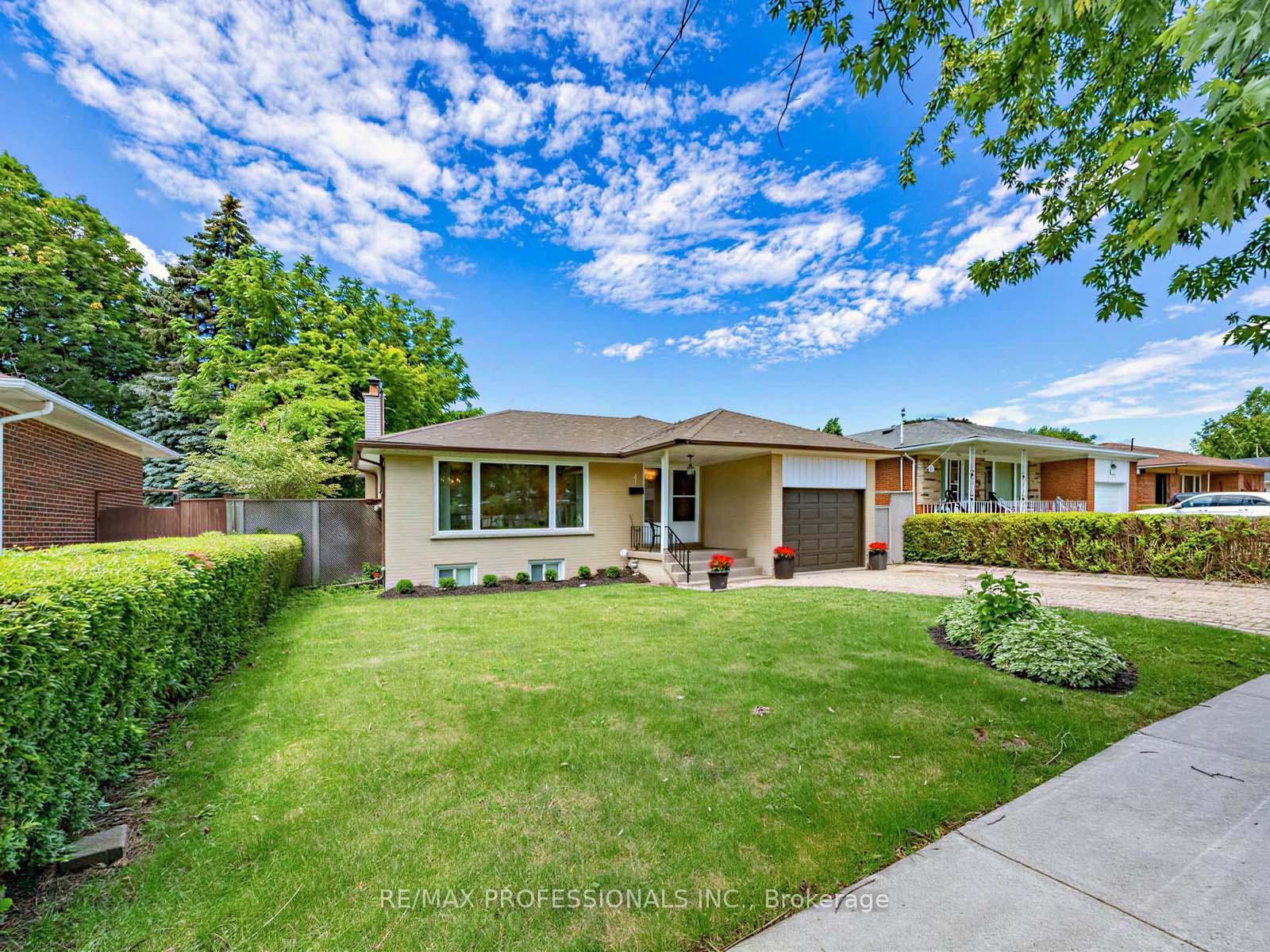 Photo of 793 Netherton Crescent