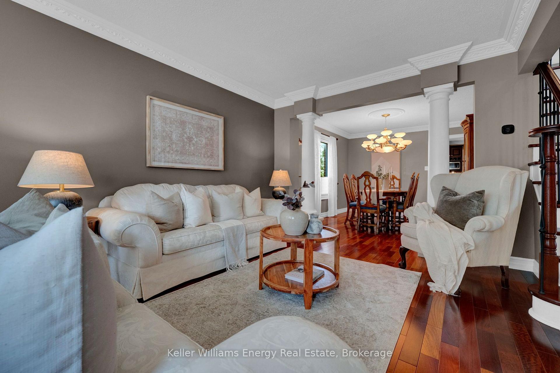 Photo 7 of 35 Living Court, Clarington, Courtice — HOMEH