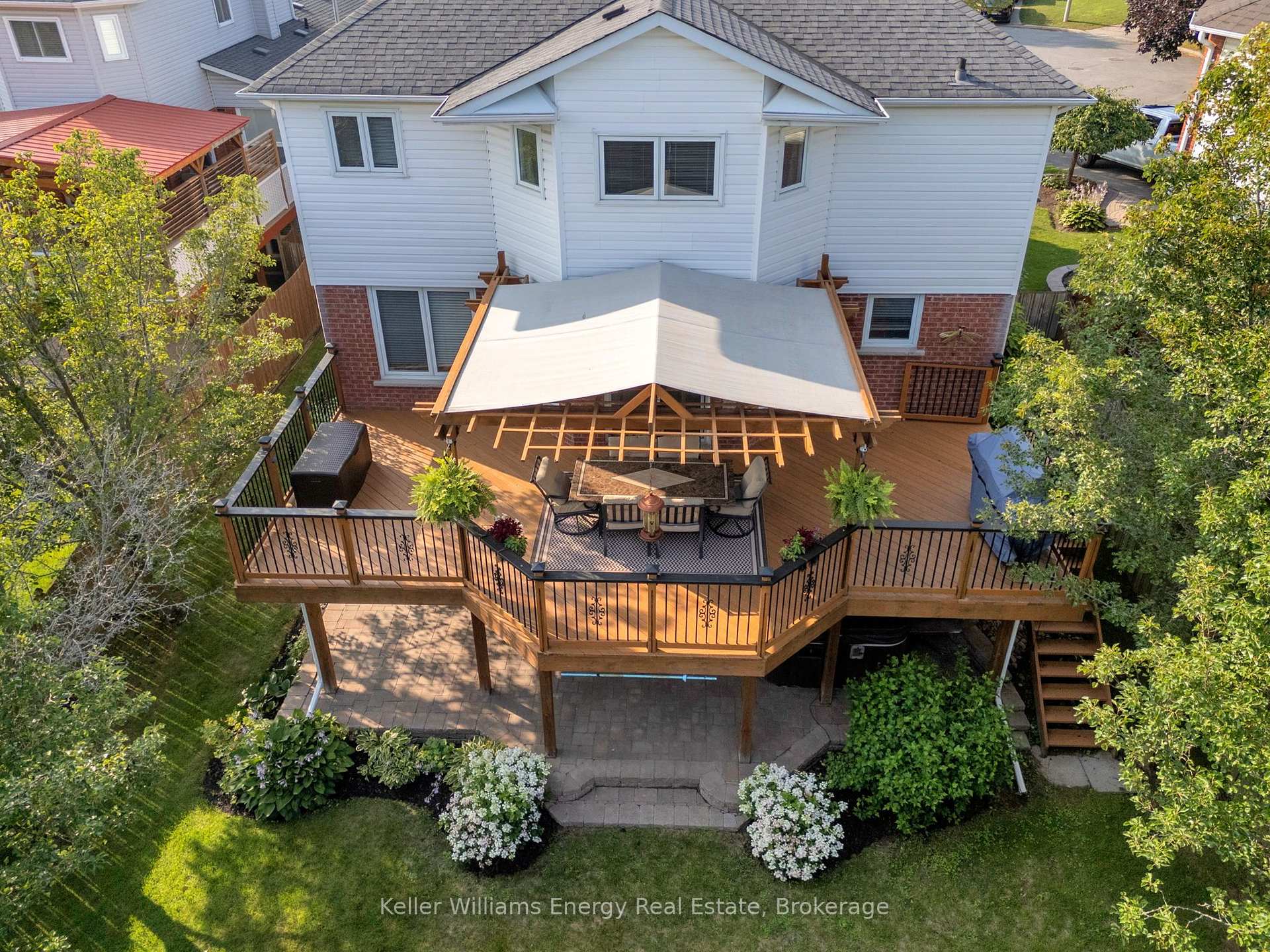 Photo 36 of 35 Living Court, Clarington, Courtice — HOMEH