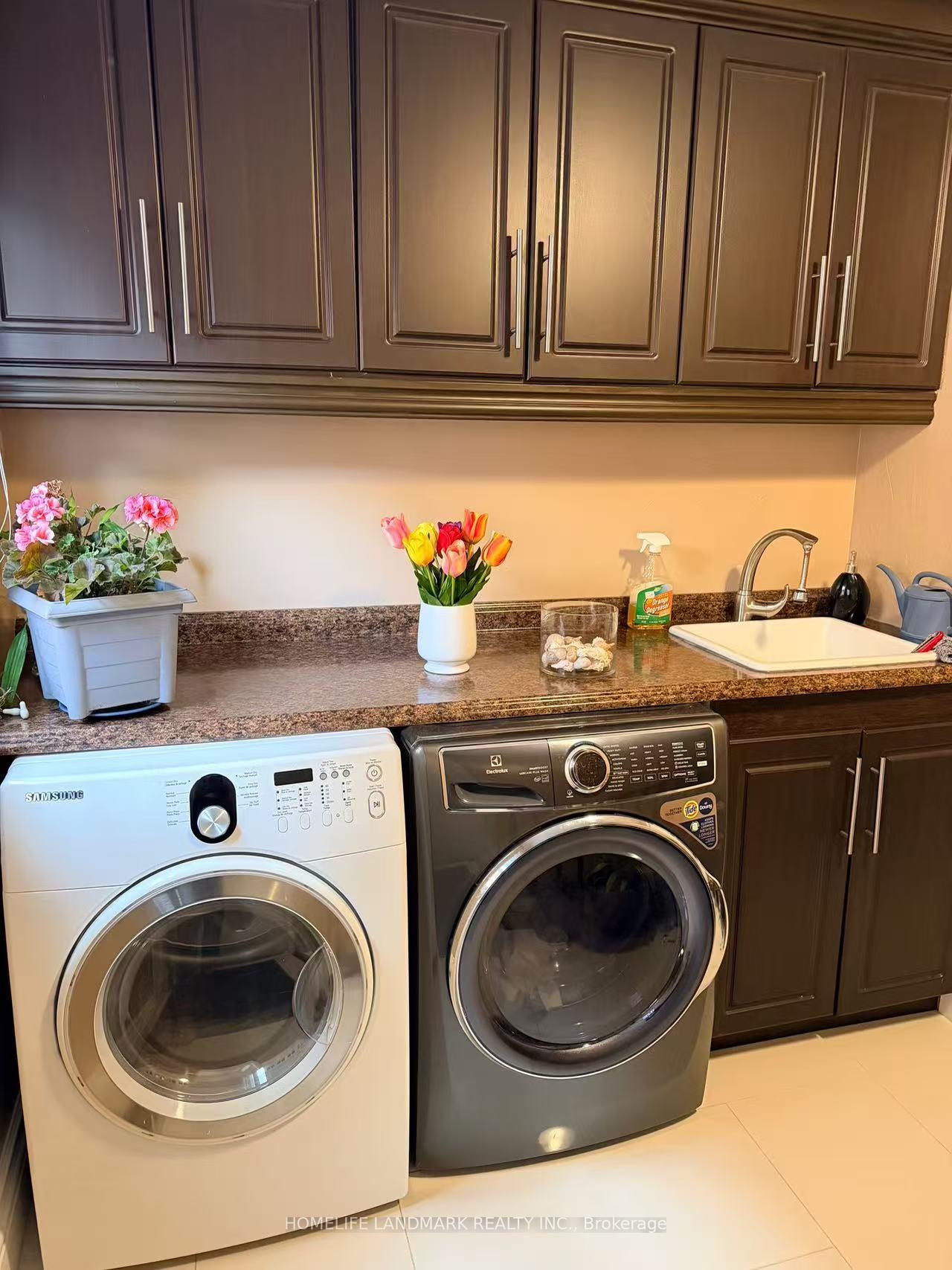 Photo of Unit Lower, 817 Norwick Road