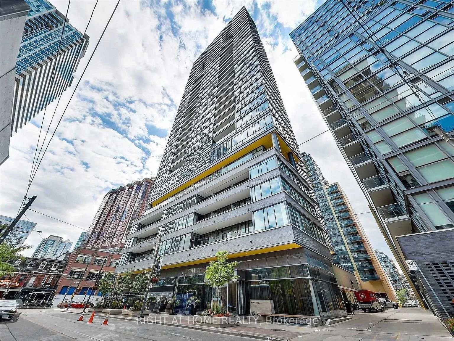 Photo of Unit 902, 8 Charlotte Street