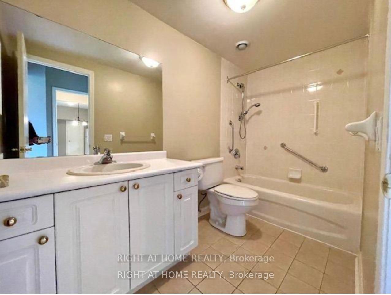 Photo 9 of Unit 501, 2506 Rutherford Road, Vaughan, Maple — HOMEH
