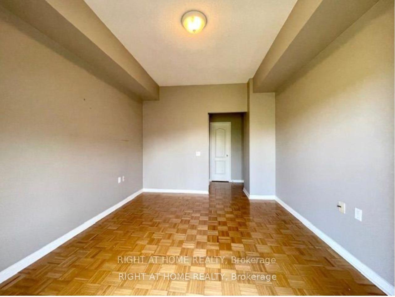 Photo 11 of Unit 501, 2506 Rutherford Road, Vaughan, Maple — HOMEH