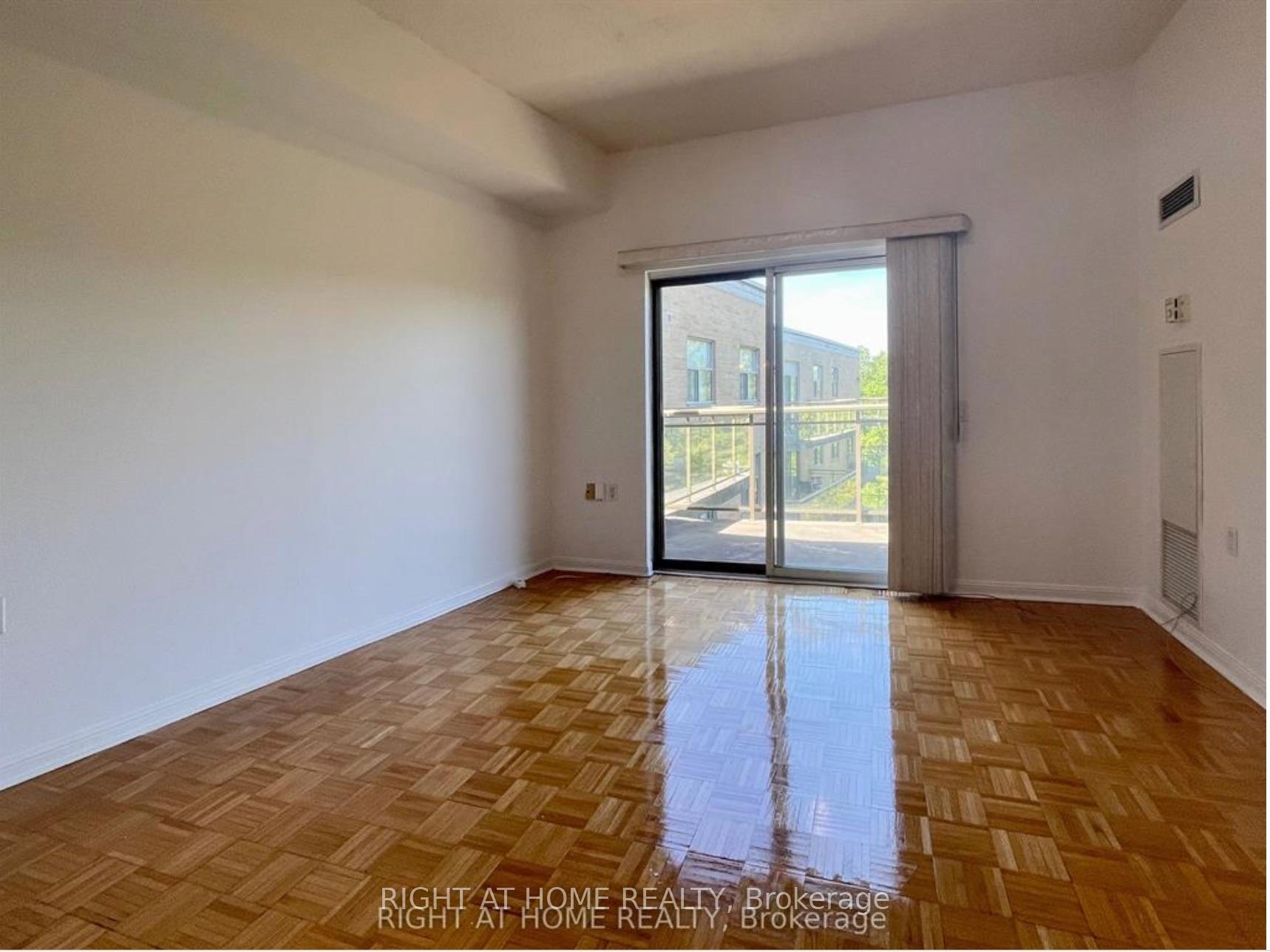 Photo 18 of Unit 501, 2506 Rutherford Road, Vaughan, Maple — HOMEH