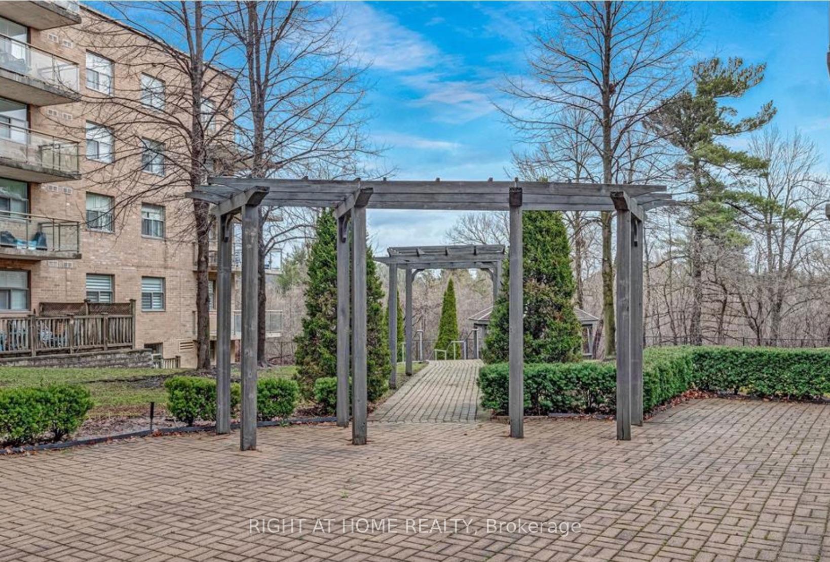 Photo 28 of Unit 501, 2506 Rutherford Road, Vaughan, Maple — HOMEH