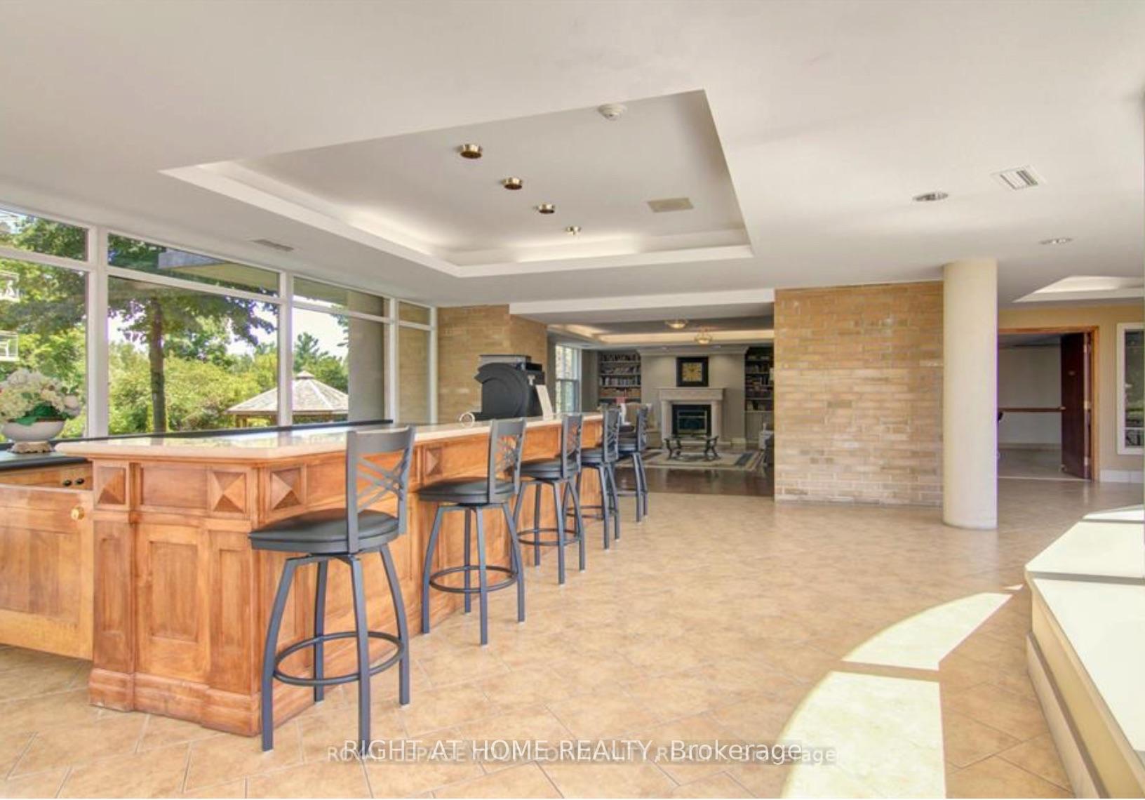 Photo 31 of Unit 501, 2506 Rutherford Road, Vaughan, Maple — HOMEH