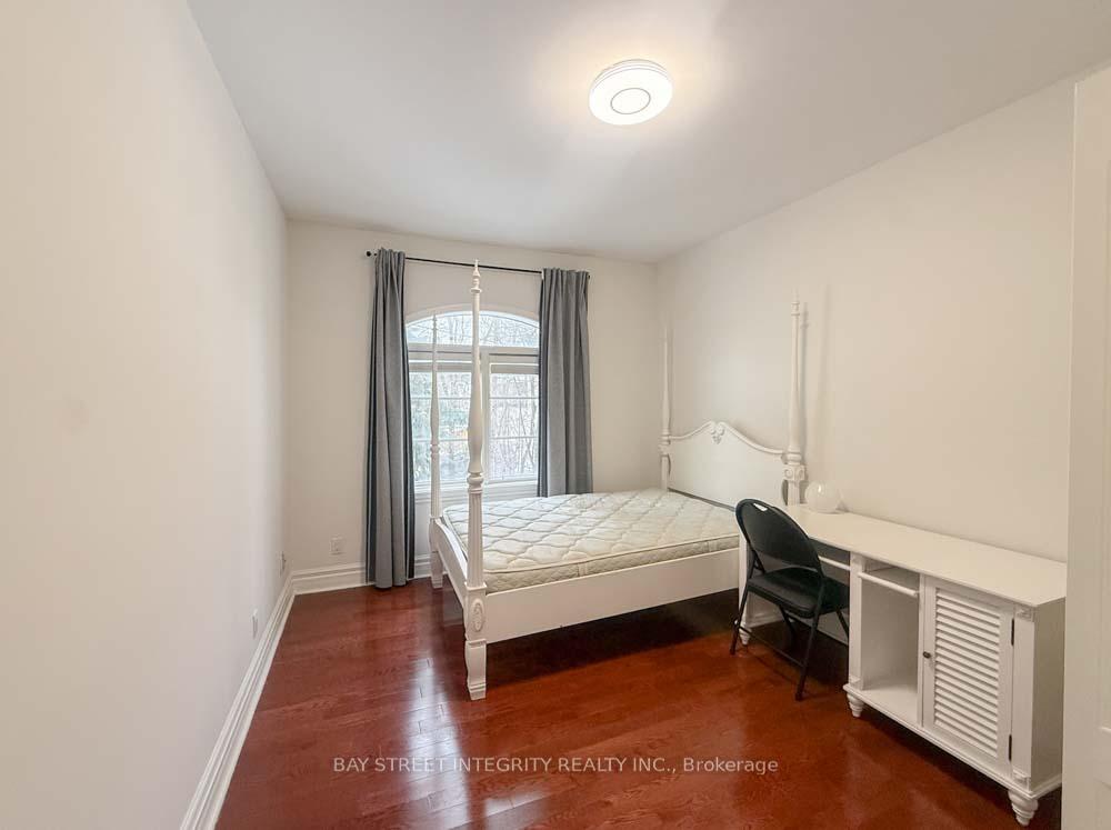 Photo of Unit Unit 1, 275 Estelle Avenue