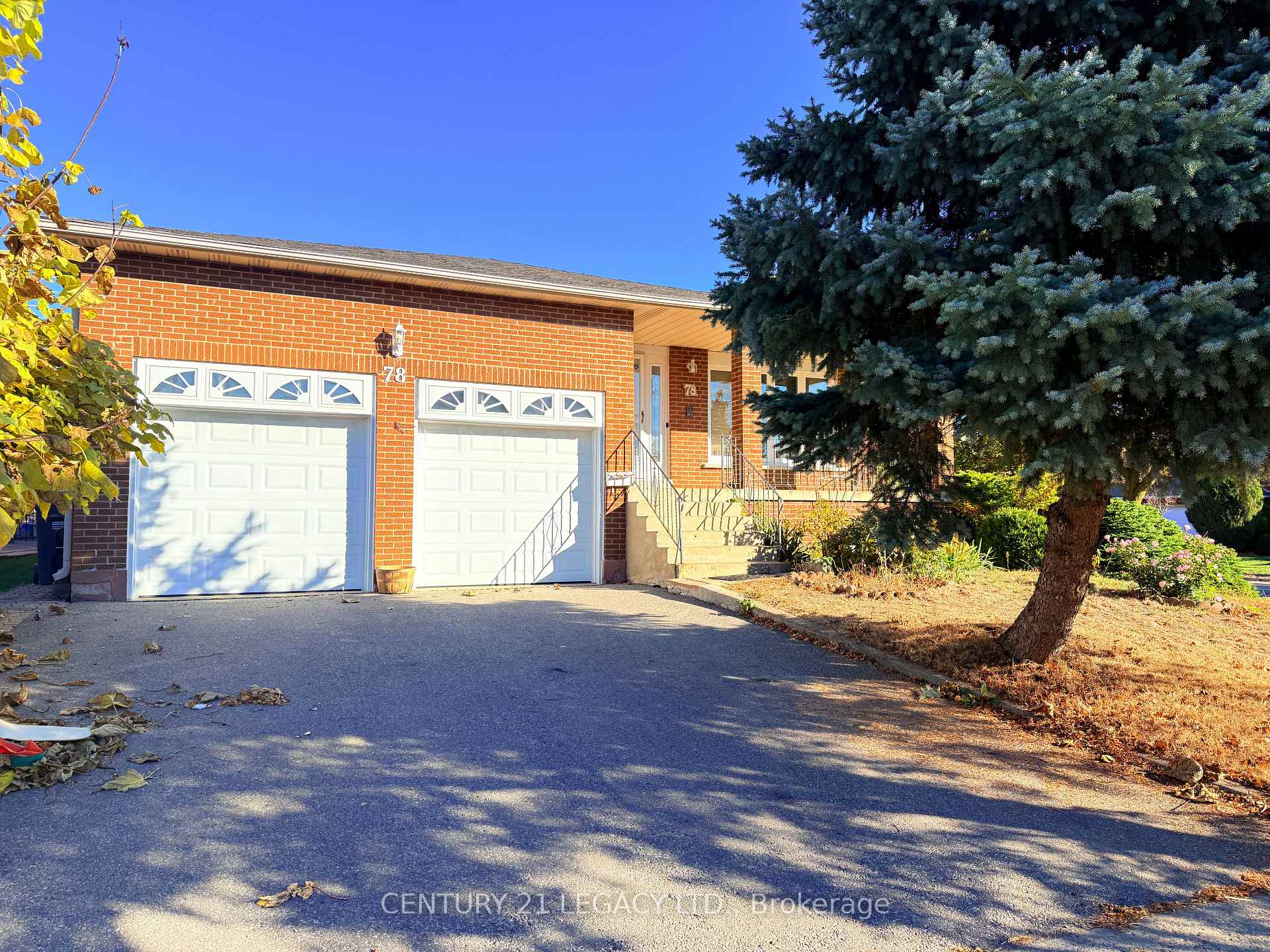 Front of Unit (Upper), 78 Panorama Crescent