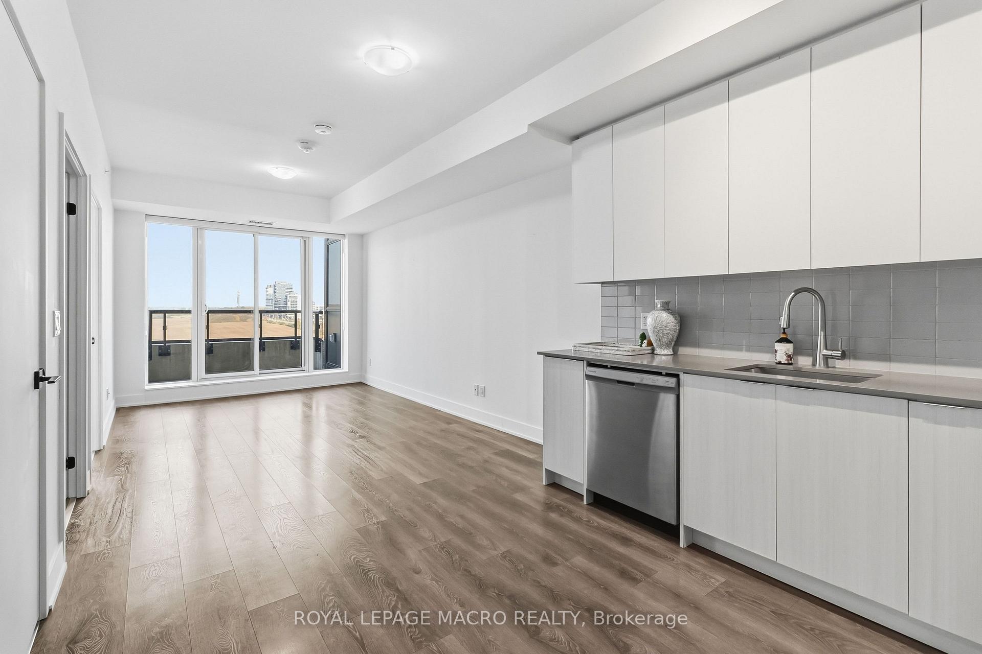 Photo of Unit 815, 2489 Taunton Road