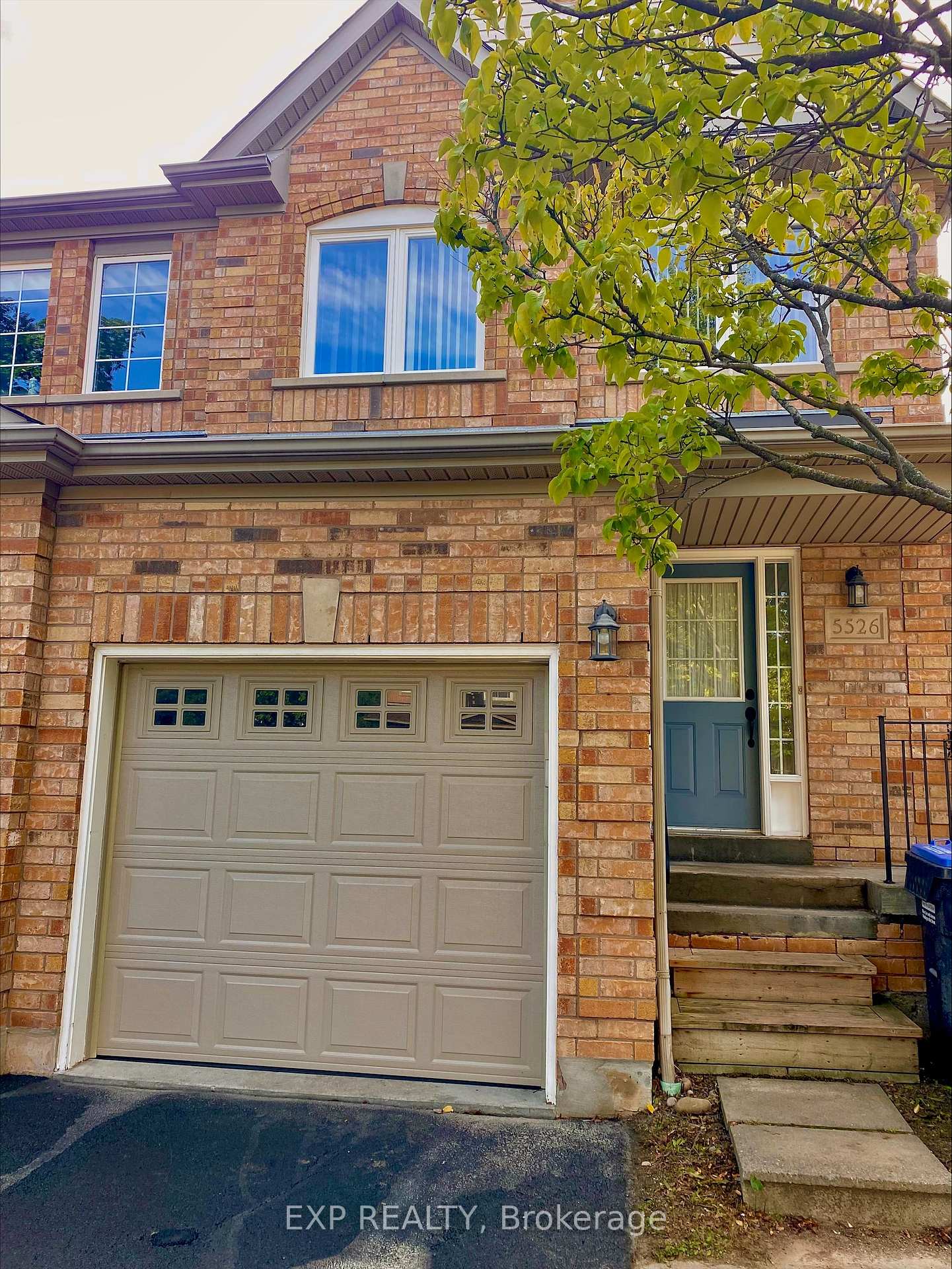 Front of 5526 Creditrise Place W