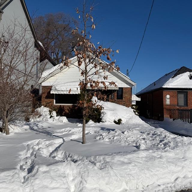 Photo of Unit Lower, 293 Glebemount Avenue