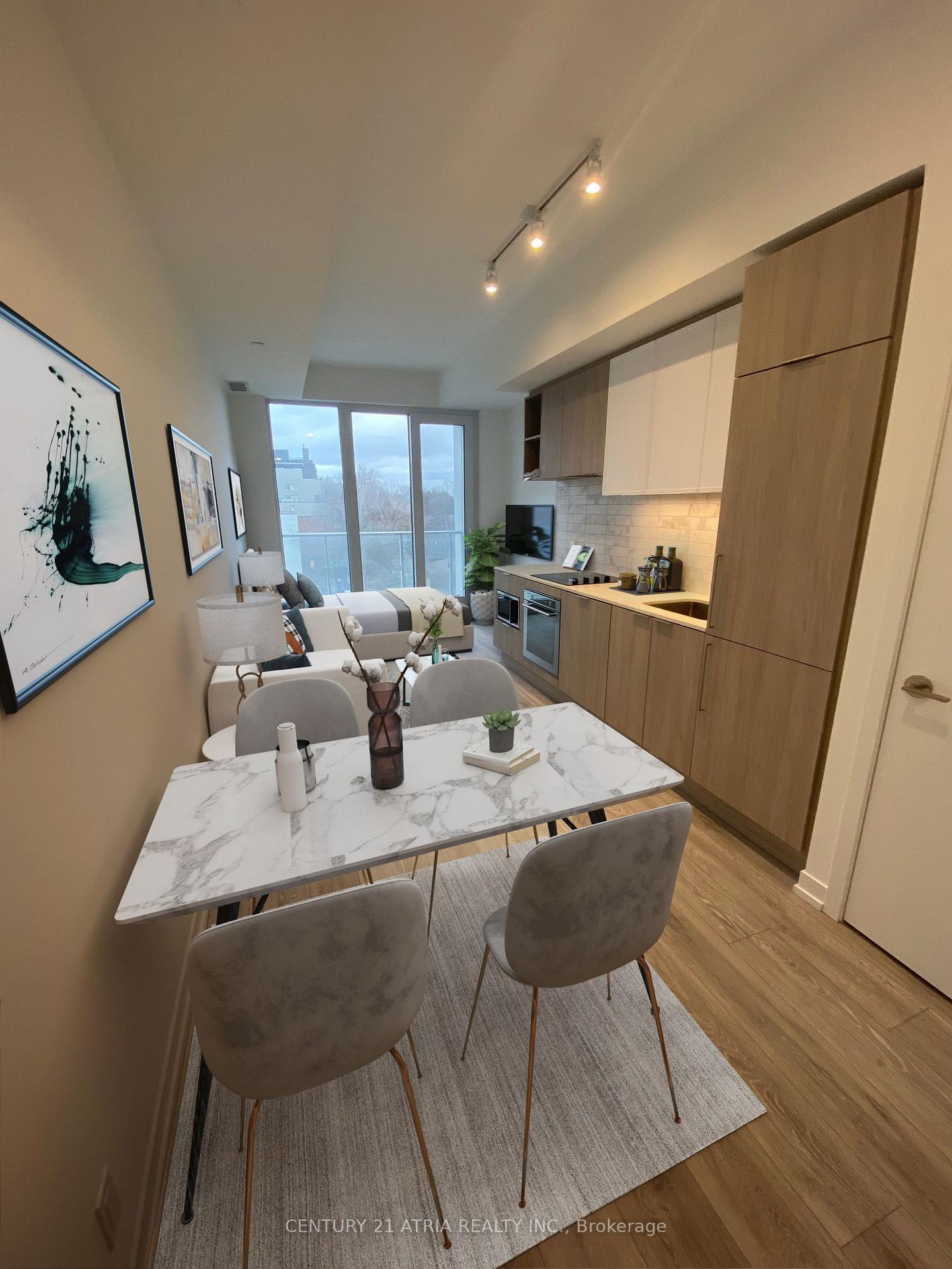 Photo of Unit 829, 2020 Bathurst Street