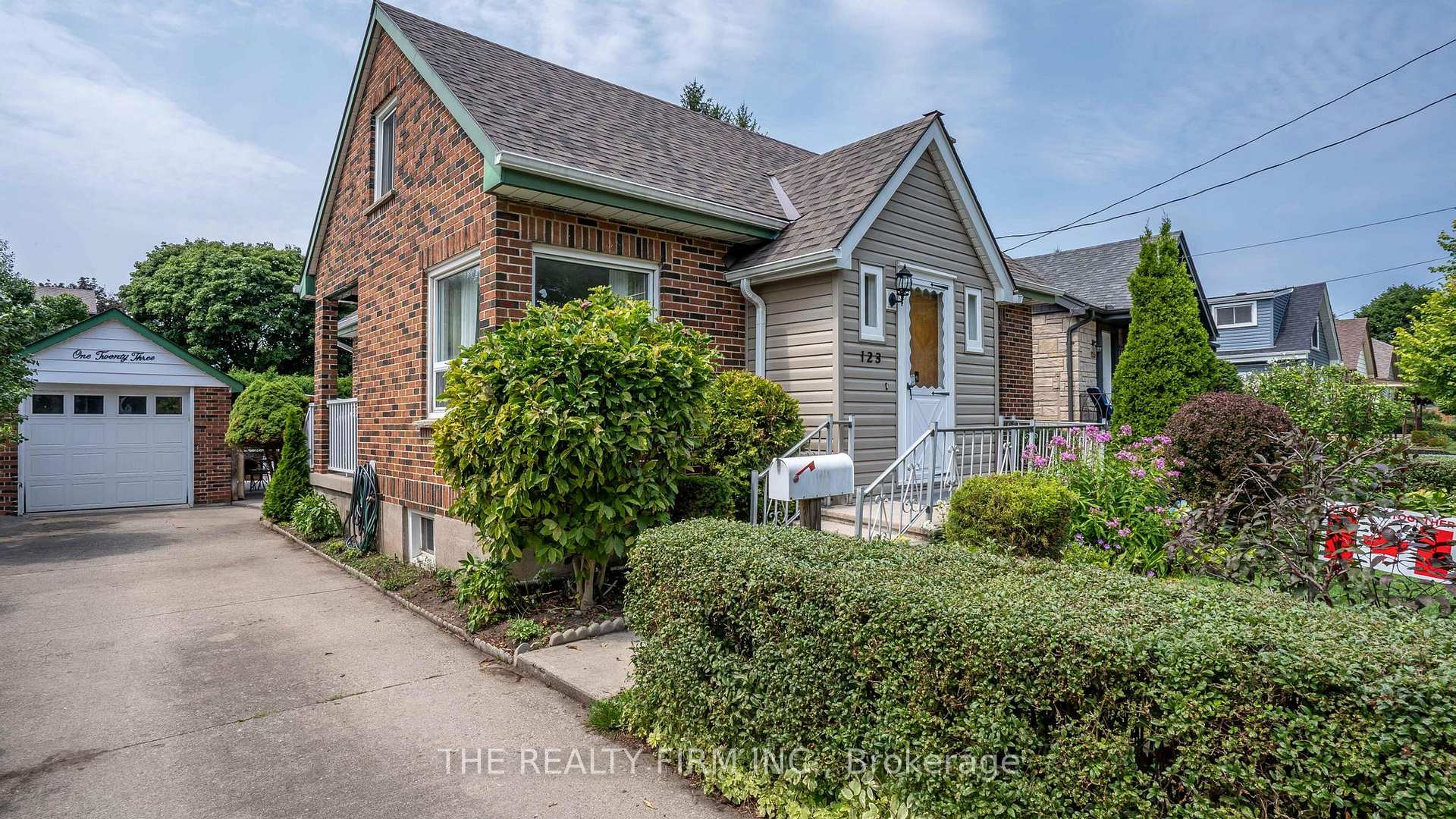 Photo of 123 Elliott Street