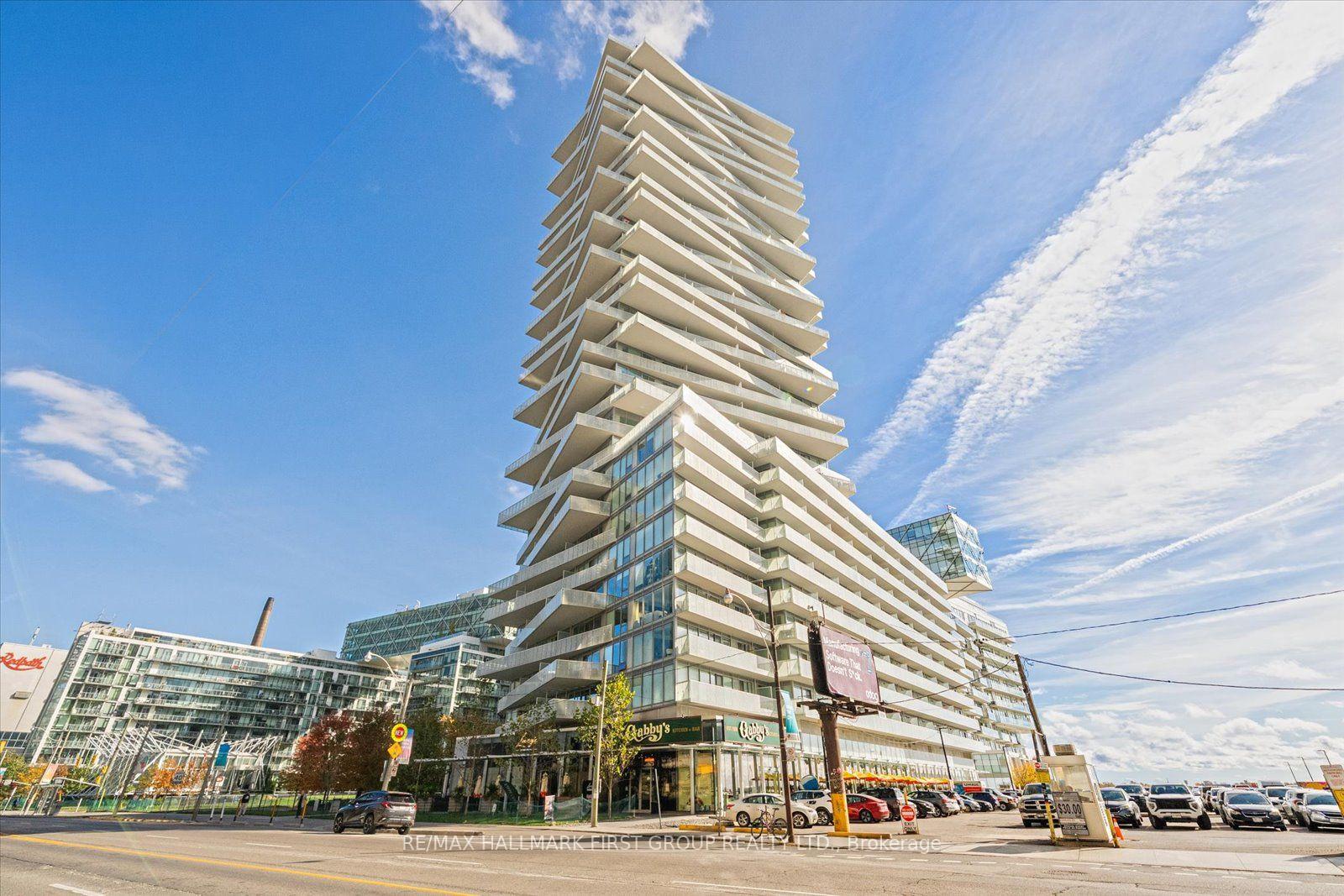 Front of Unit 208, 15 Queens Quay E