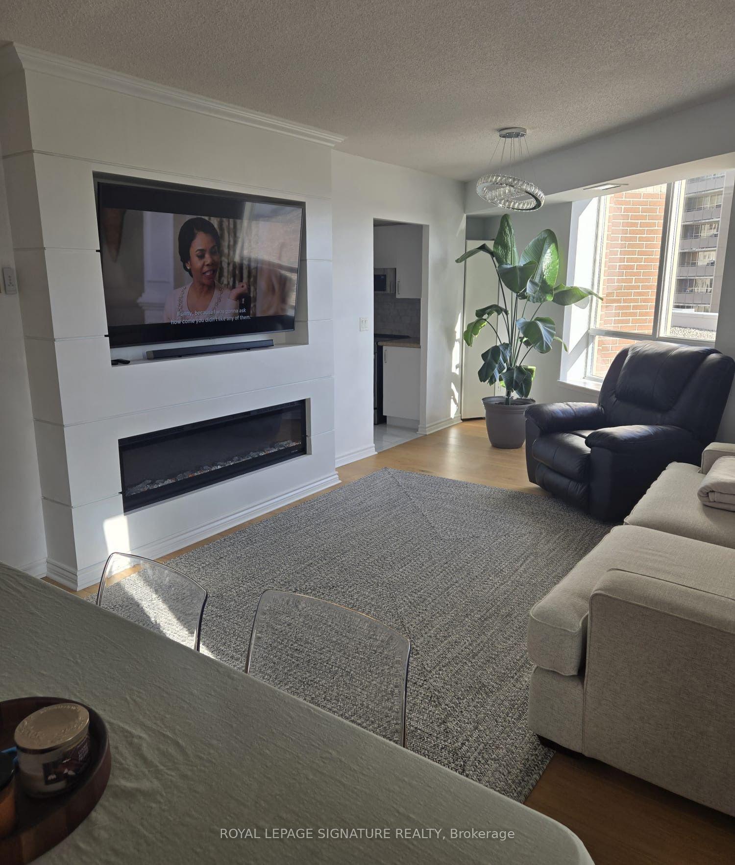 Photo of Unit 1002, 2088 Lawrence Avenue W
