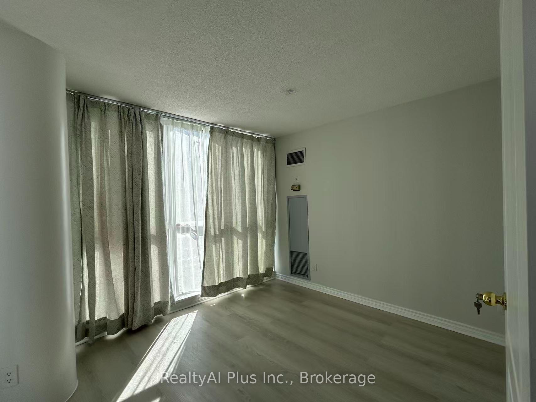 Photo of Unit 2210, 736 Bay Street