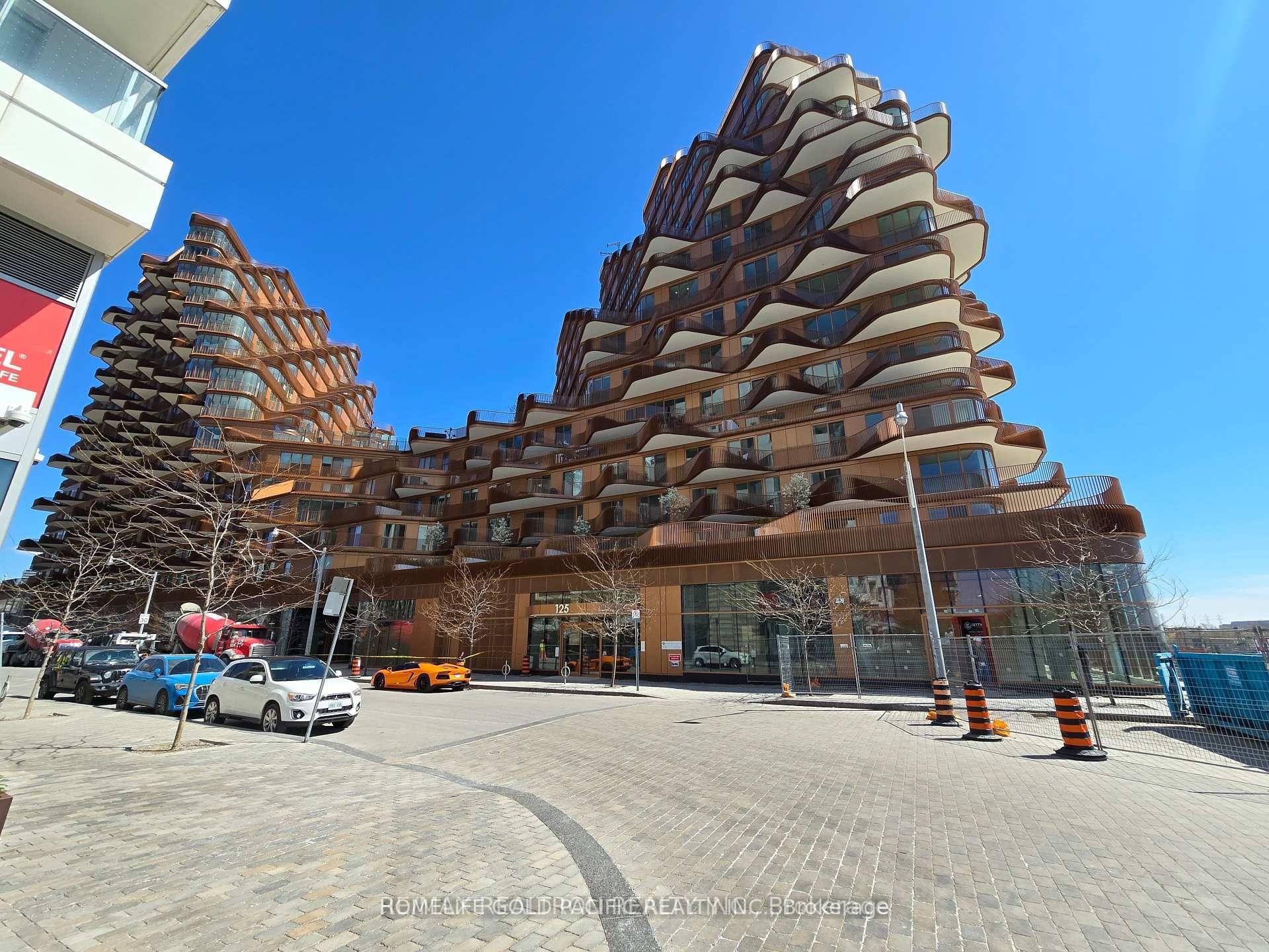 Front of Unit 1126, 155 Merchants' Wharf