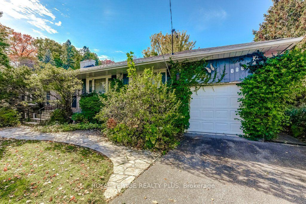 Photo of 1538 Lorne Wood Road