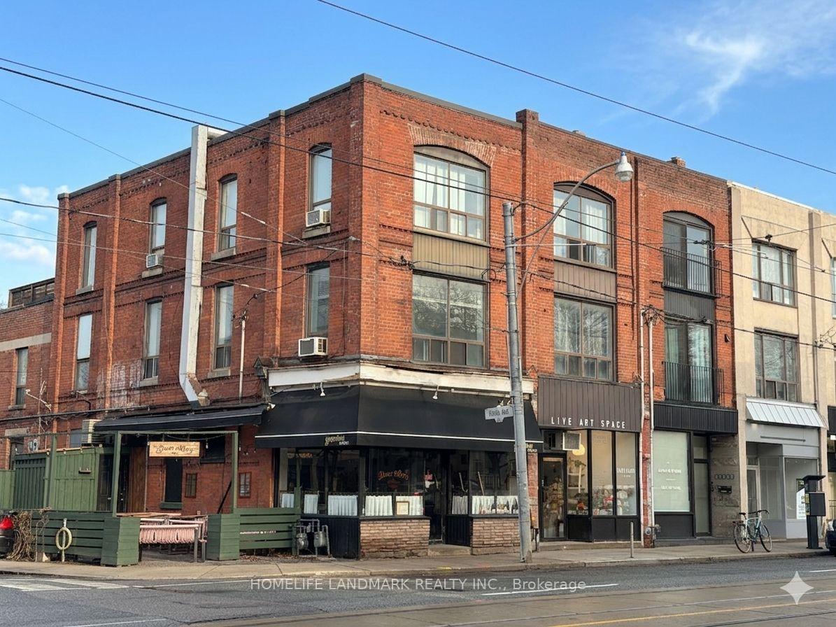 Photo of 968 Bathurst Street