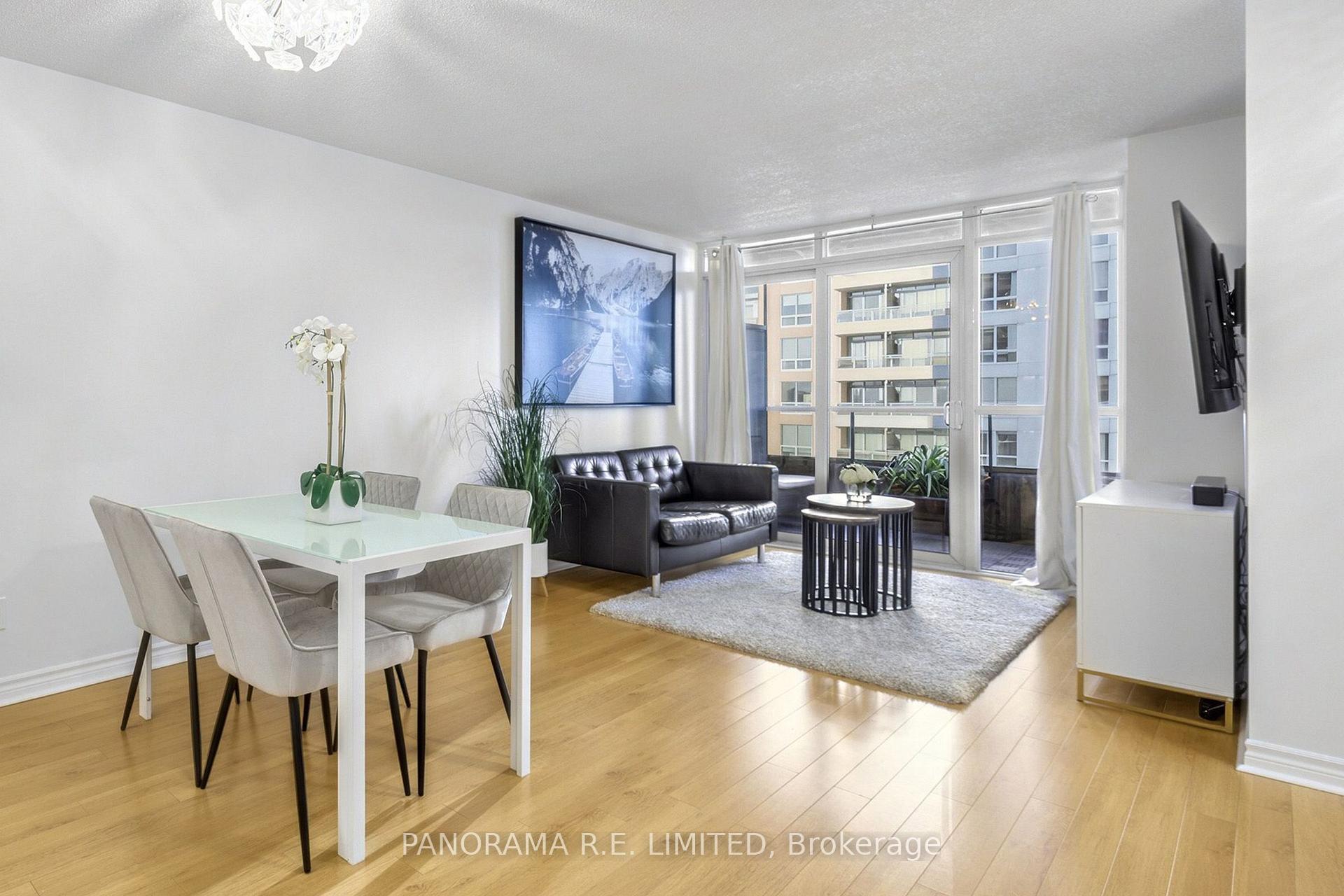 Photo of Unit 723, 5233 Dundas Street W