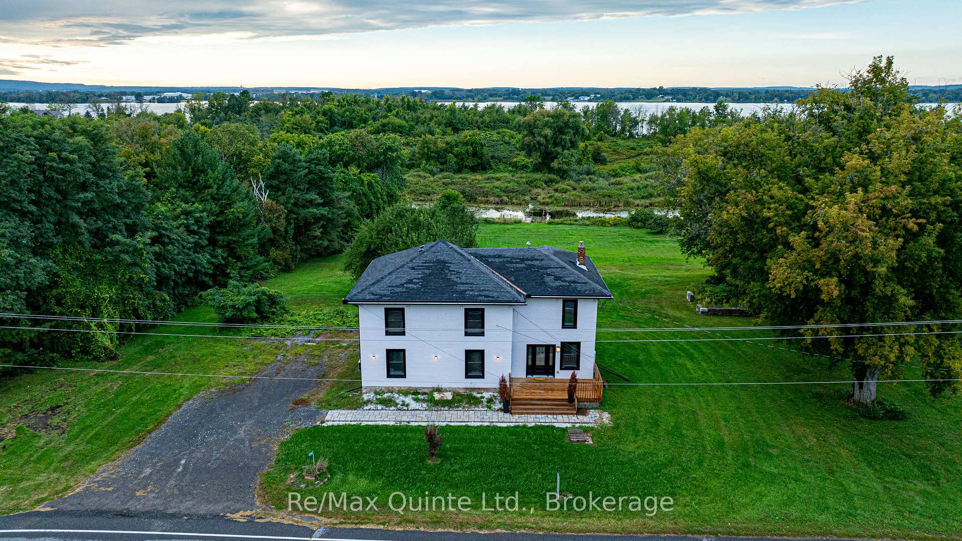 Front of 2242 County Road 3