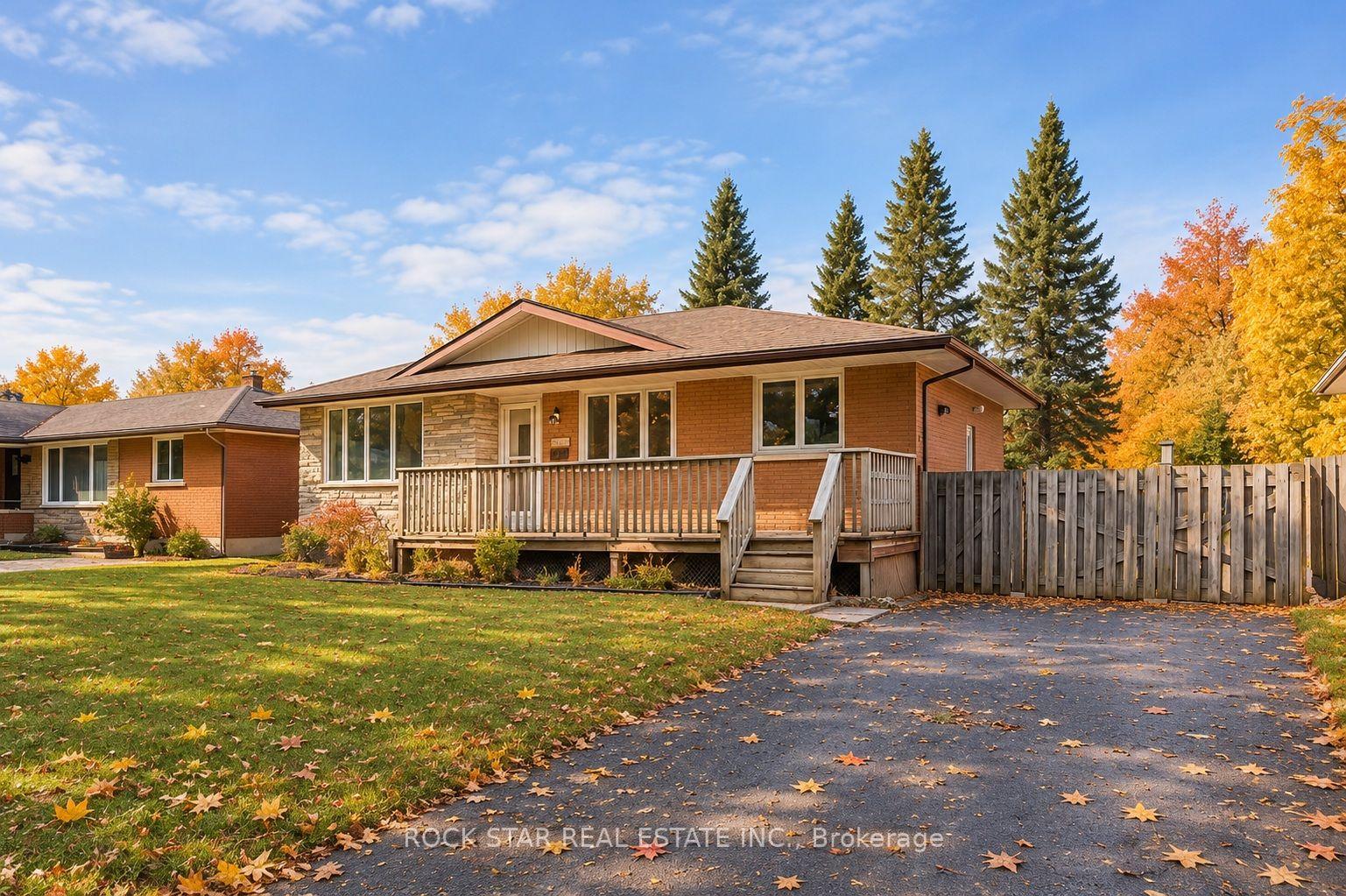 Photo of Unit Upper, 87 Leaside Drive
