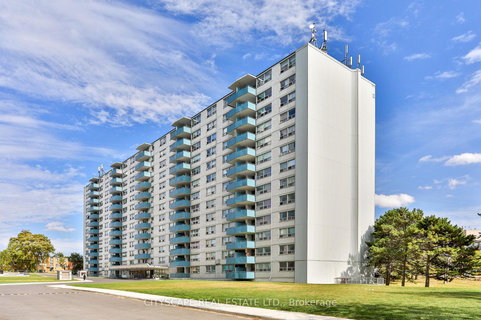 Photo of Unit 311, 1440 Lawrence Avenue W