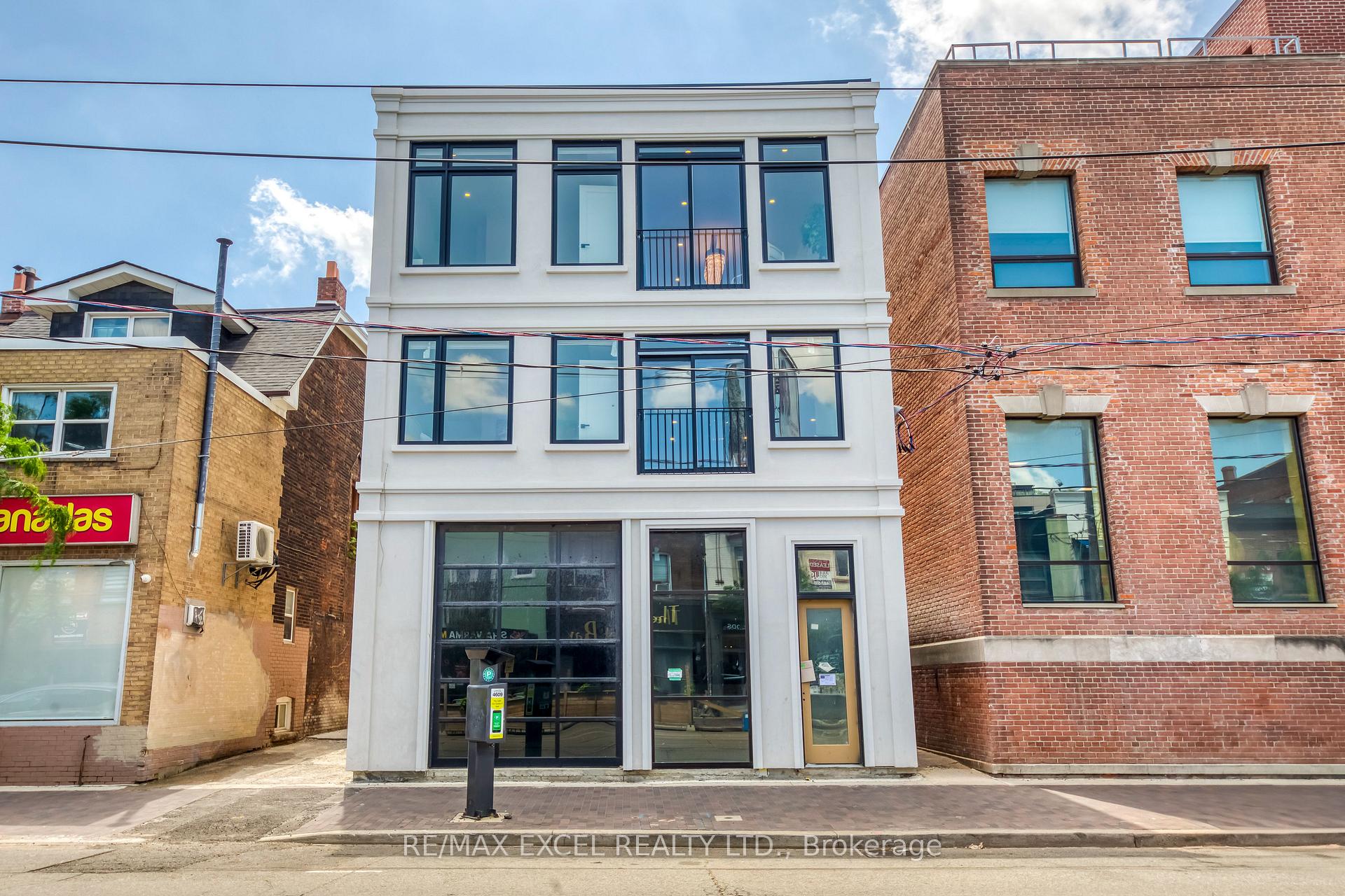 Photo of Unit UNIT C, 923 College Street