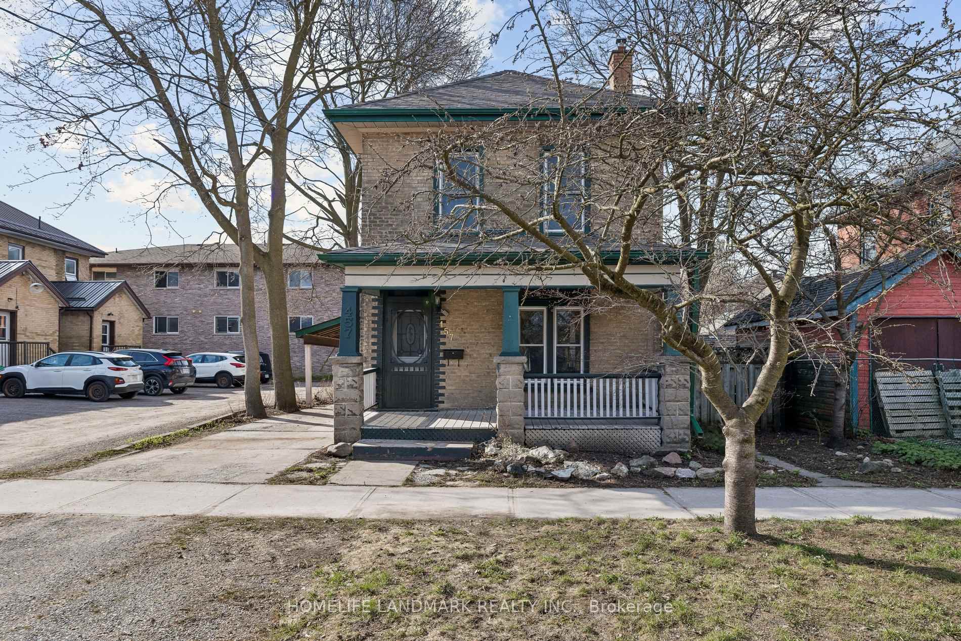 Front of 457 Bolivar Street