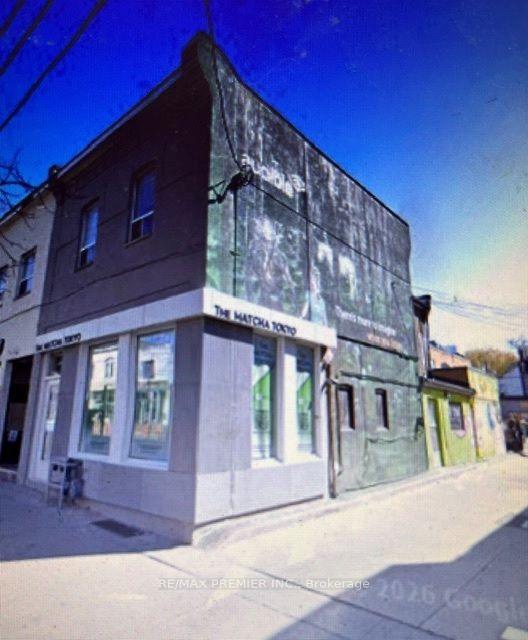 Photo of Unit 2, 141 Ossington Avenue