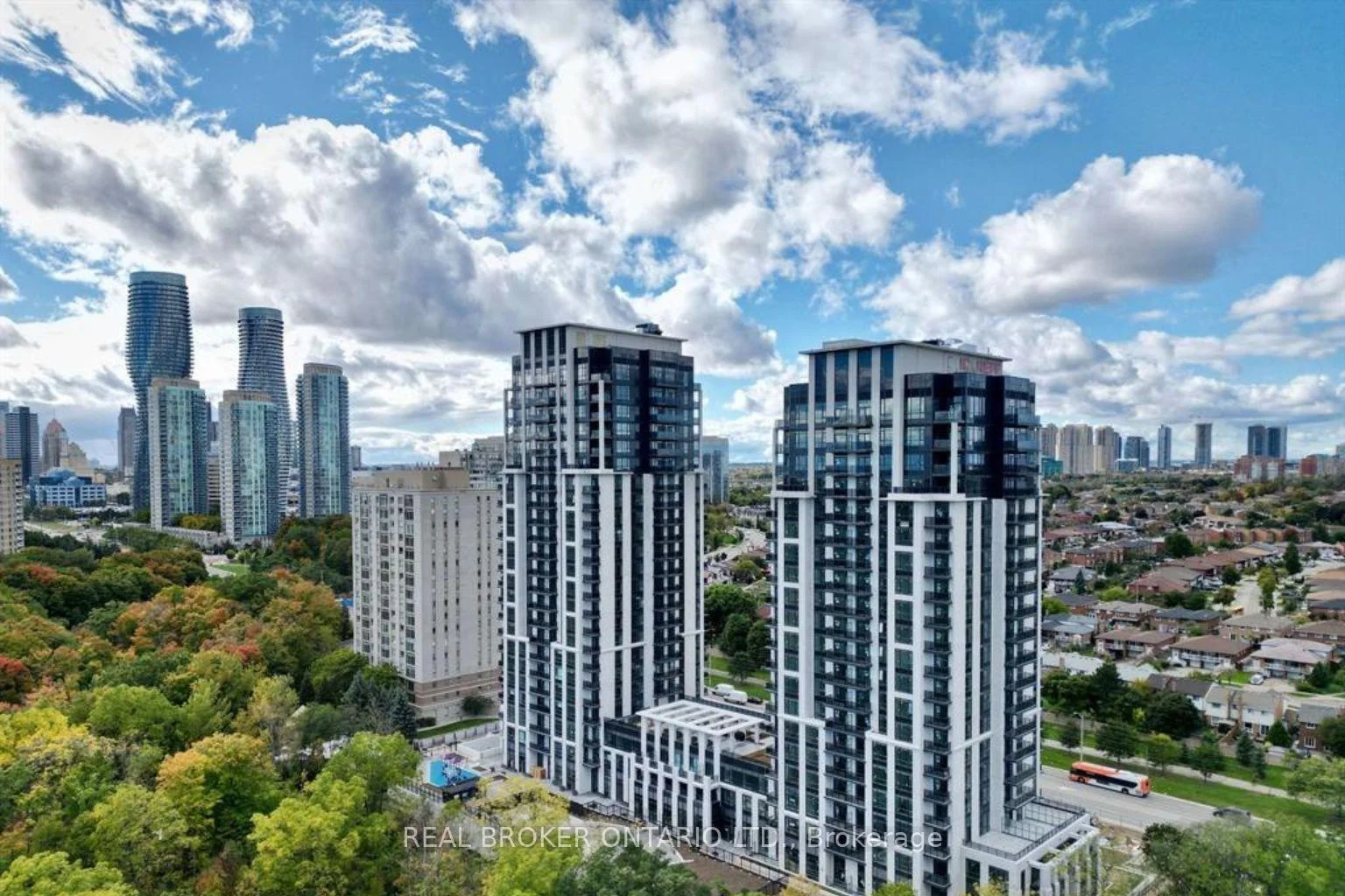 Photo of Unit 1306, 204 Burnhamthorpe Road E