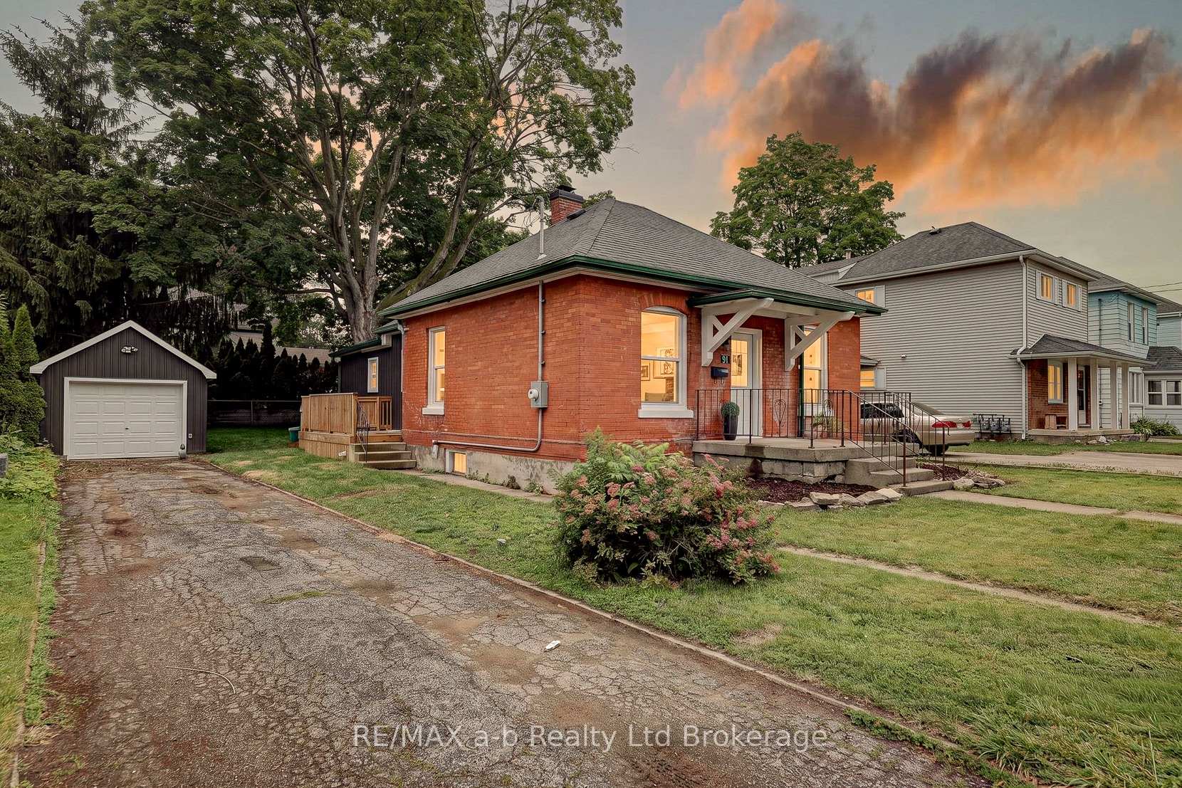 Photo of 91 Winniett Street