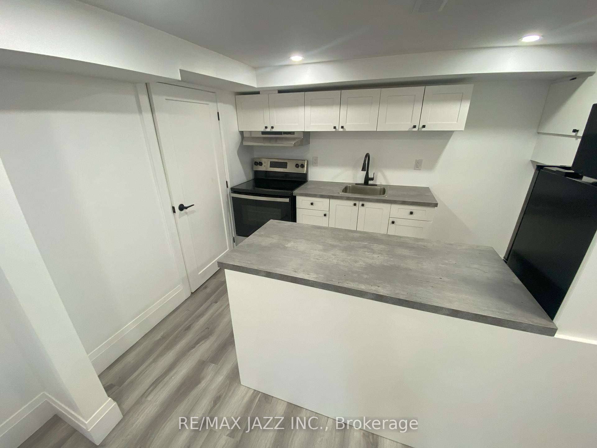 Photo 20 of 8 Cloverfield Street, Clarington, Courtice — HOMEH