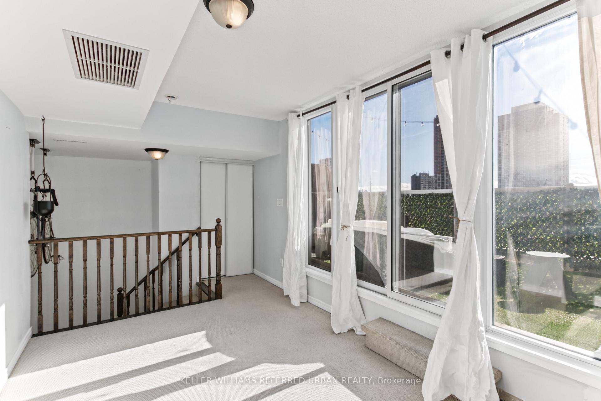 Photo of Unit 209, 20 Foundry Avenue