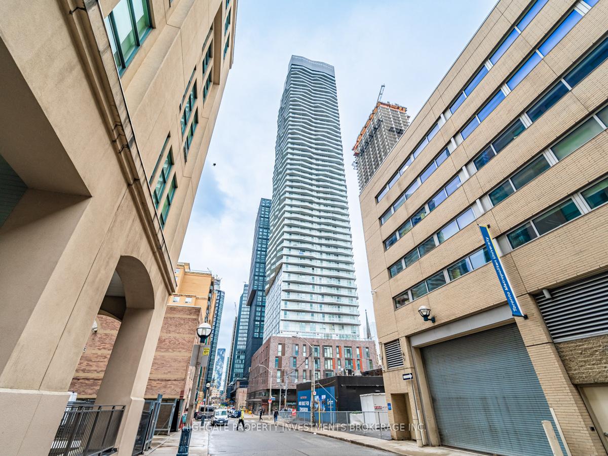 Photo of Unit 1801, 100 Dalhousie Street