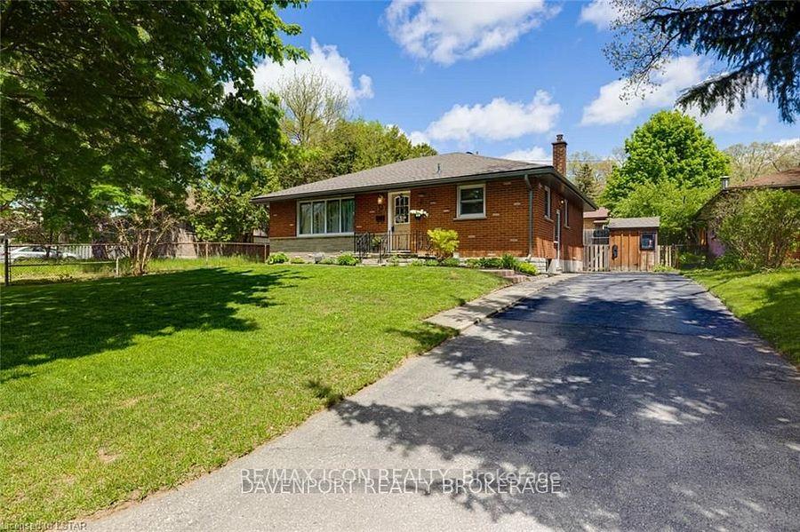 Photo of 58 Manitoulin Drive