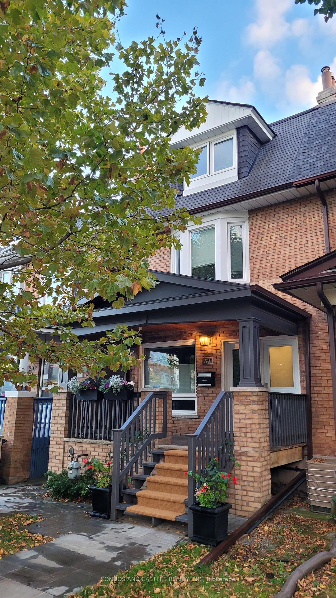 Photo of 203 Fern Avenue