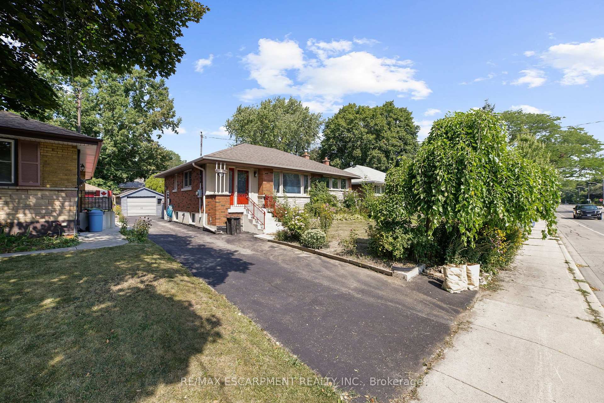 Front of 272 Upper Paradise Road