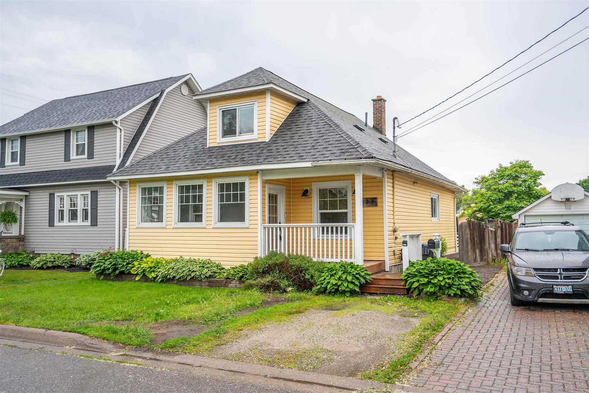 Photo of 473 Charles Street