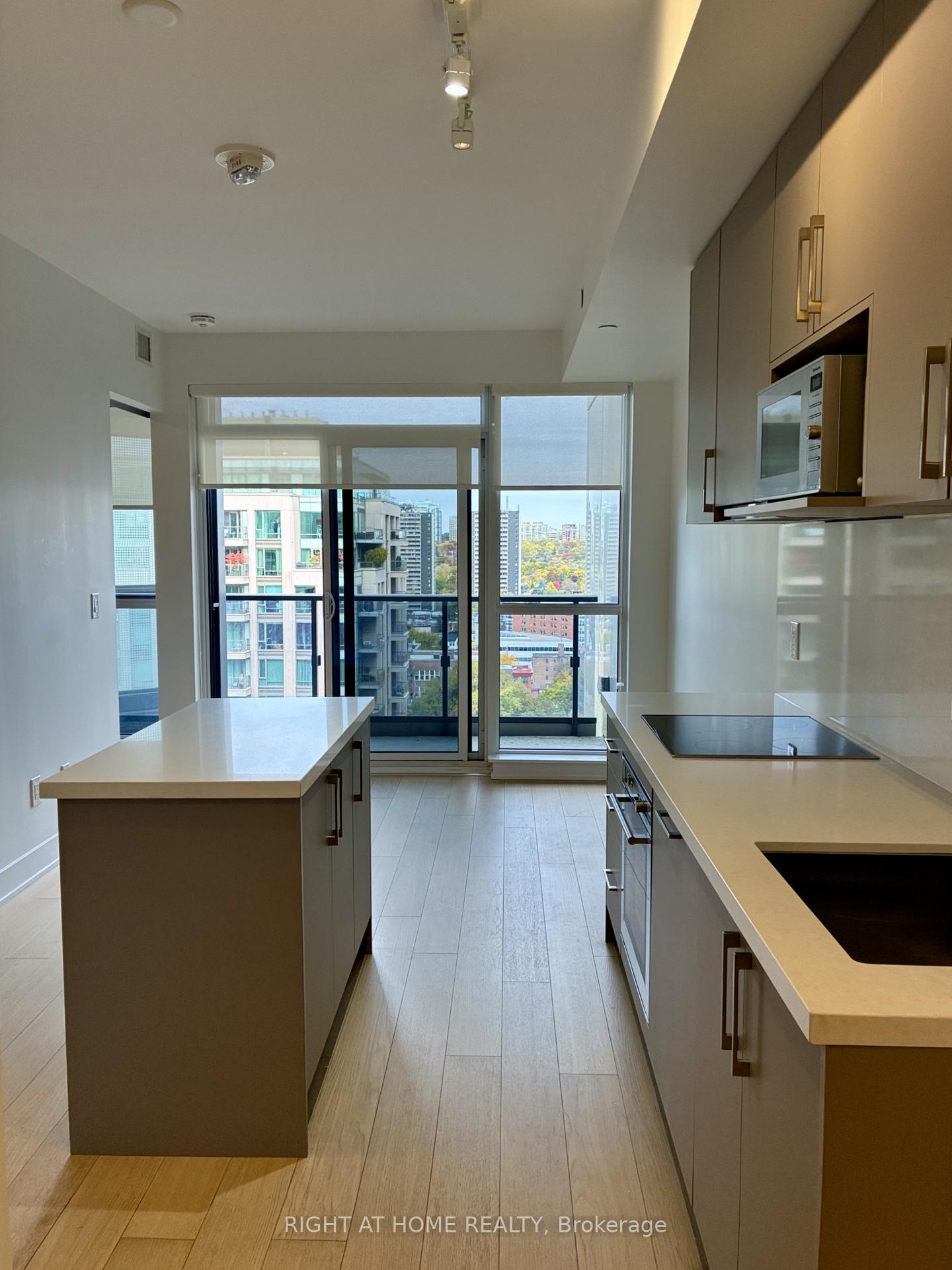 Photo of Unit 1705, 88 Cumberland Street