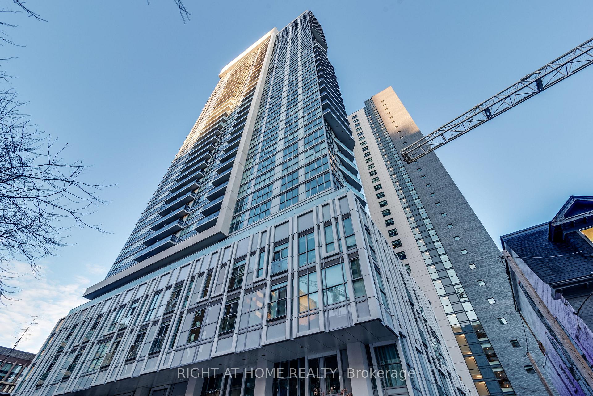 Photo of Unit 306, 77 Mutual Street