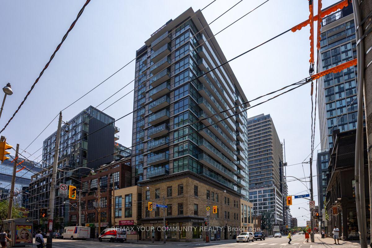 Photo of Unit 1008, 39 Sherbourne Street