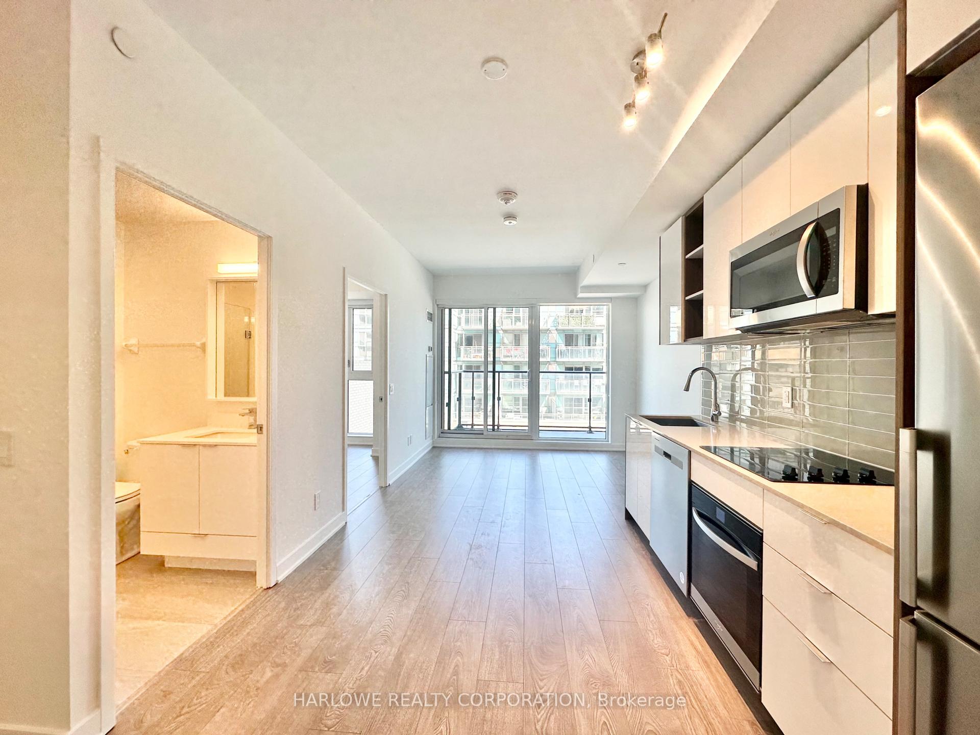 Photo of Unit 802, 543 Richmond Street W